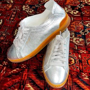 Sam Edelman sz 10 shimmer silver sneaker